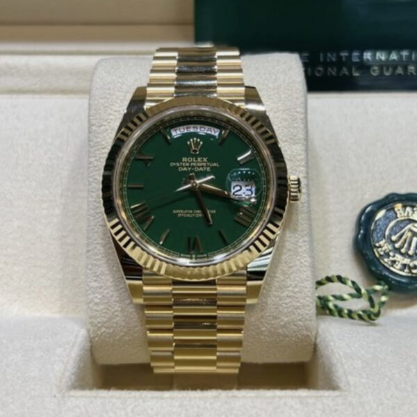 Rolex Day-Date 40 Yellow Gold Green dial Swiss ETA Machinery Mens Watch - Image 4