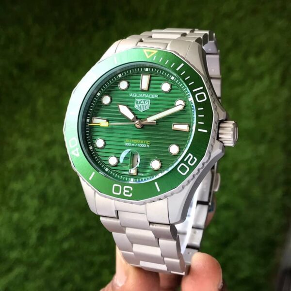 TAG Heuer Carerra AQUARACER Green Dial Special Edition Automatic Mens Watch - Image 2