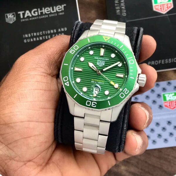 TAG Heuer Carerra AQUARACER Green Dial Special Edition Automatic Mens Watch