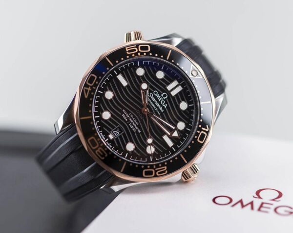 Omega Seamster CoAxial Black Copper Japanese Automatic Mens Watch - Image 3