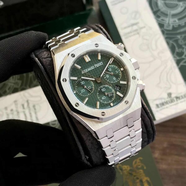 Audemars Piguet Royal Oak 50th Anniversary Chronograph’s Silver Green Dial Swiss ETA - Image 5