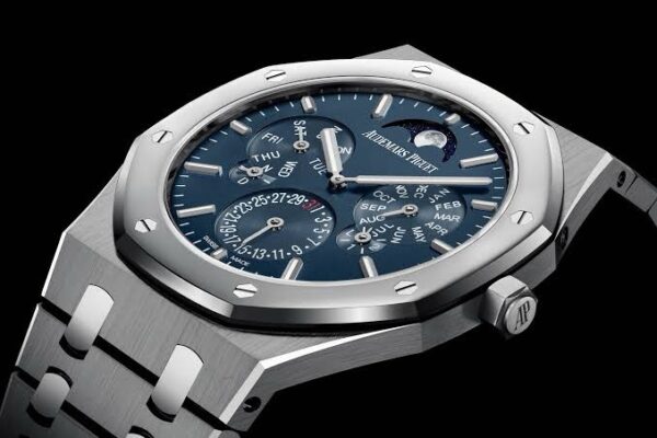 Audemars Piguet Royal Oak 41 Perpetual Calendar Ultra-Thin Silver Blue Dial Automatic Mens Watch - Image 4