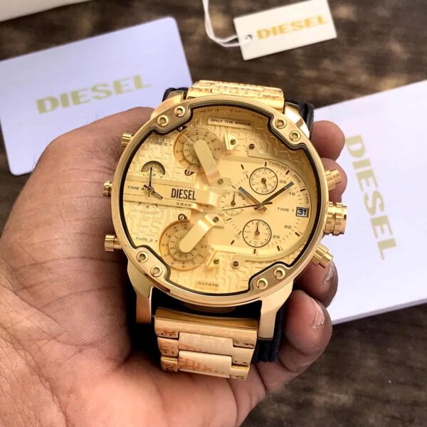 Diesel Bid Daddy DZ7479 2.0 Gold Edition Analog Chronographs Men’s Watch