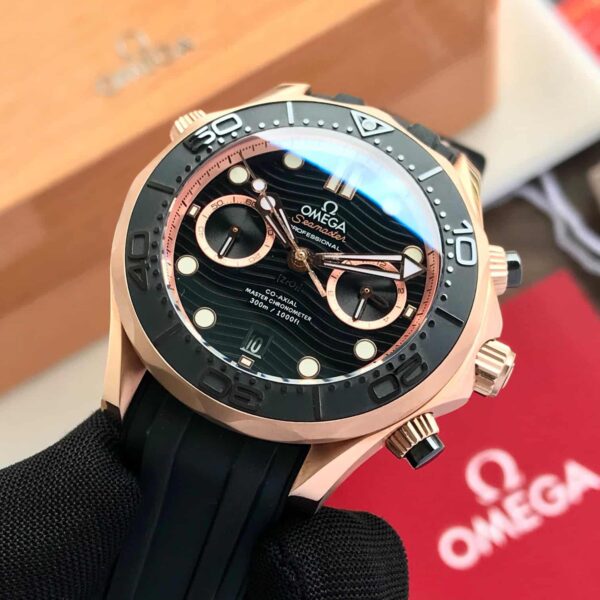 Omega Introduces the Seamaster Diver 300m Chronograph’s Swiss ETA Automatic Machinery Men’s Watch - Image 6