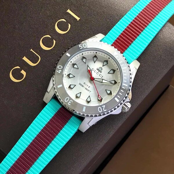 Gucci Dive Premiums Japanese Quartz Men's Watch - Image 3