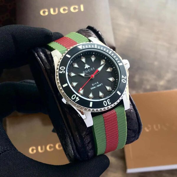 Gucci Dive Premiums Japanese Quartz Mens Watch - Image 4