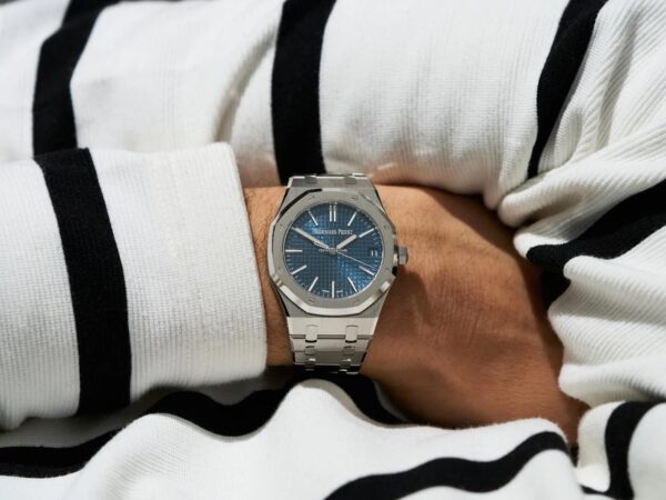 Audemars Piguet Royal Oak OffShore Stainless Steel Blue Dial Swiss ETA Machinery Men’s Watch - Image 7