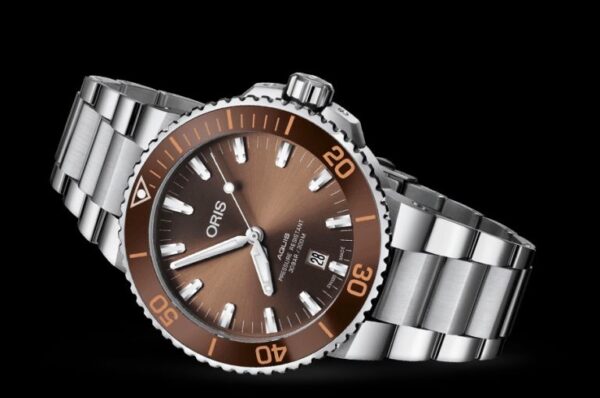 Oris Aquis Date Authentic Automatic Silver Brown Dial Men's Watch - Image 3