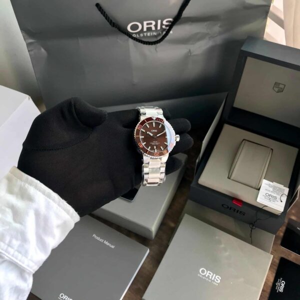 Oris Aquis Date Authentic Automatic Silver Brown Dial Men's Watch - Image 8