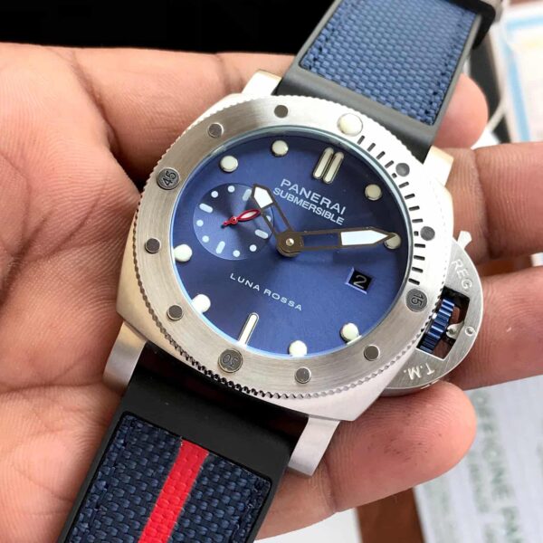 Panerai Submersible 44mm Blue Dial Quaranta Quattro Luna Rossa Boutique Automatic men’s Watch - Image 4