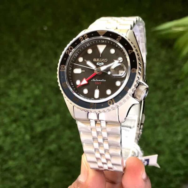 Seiko 5 Sports 'Black Grape' GMT SKX Re-Interpretation men’s Watch - Image 3