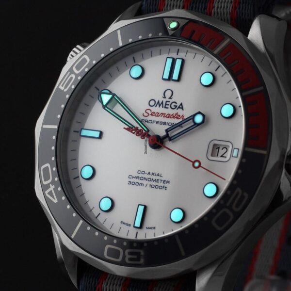 Omega Seamaster Diver 300M 007 Commander's Watch Limited Edition Automatic men’s Watch - Image 8