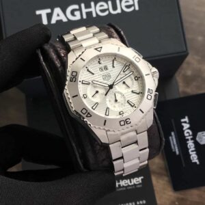 TAG Heuer Aquaracer Professional 200 Date
Chronograph's White Dial Mens Watch