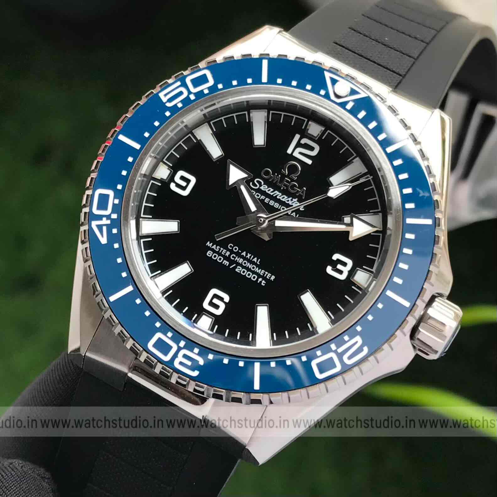 Omega Seamaster Planet Ocean
600M Co-Axial Master Chronometer Black Dial Blue Bezel 42mm Automatic Men’s Watch - Image 6