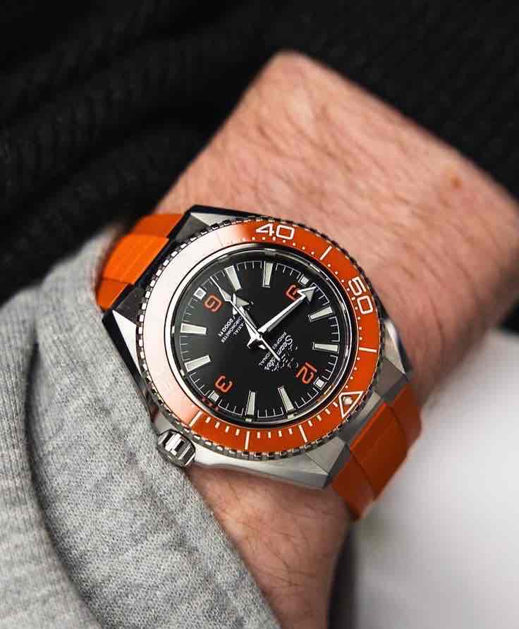 Omega Seamaster Planet Ocean
600M Co-Axial Master Chronometer Black Dial Orange Strap 42mm Automatic Men’s Watch - Image 8
