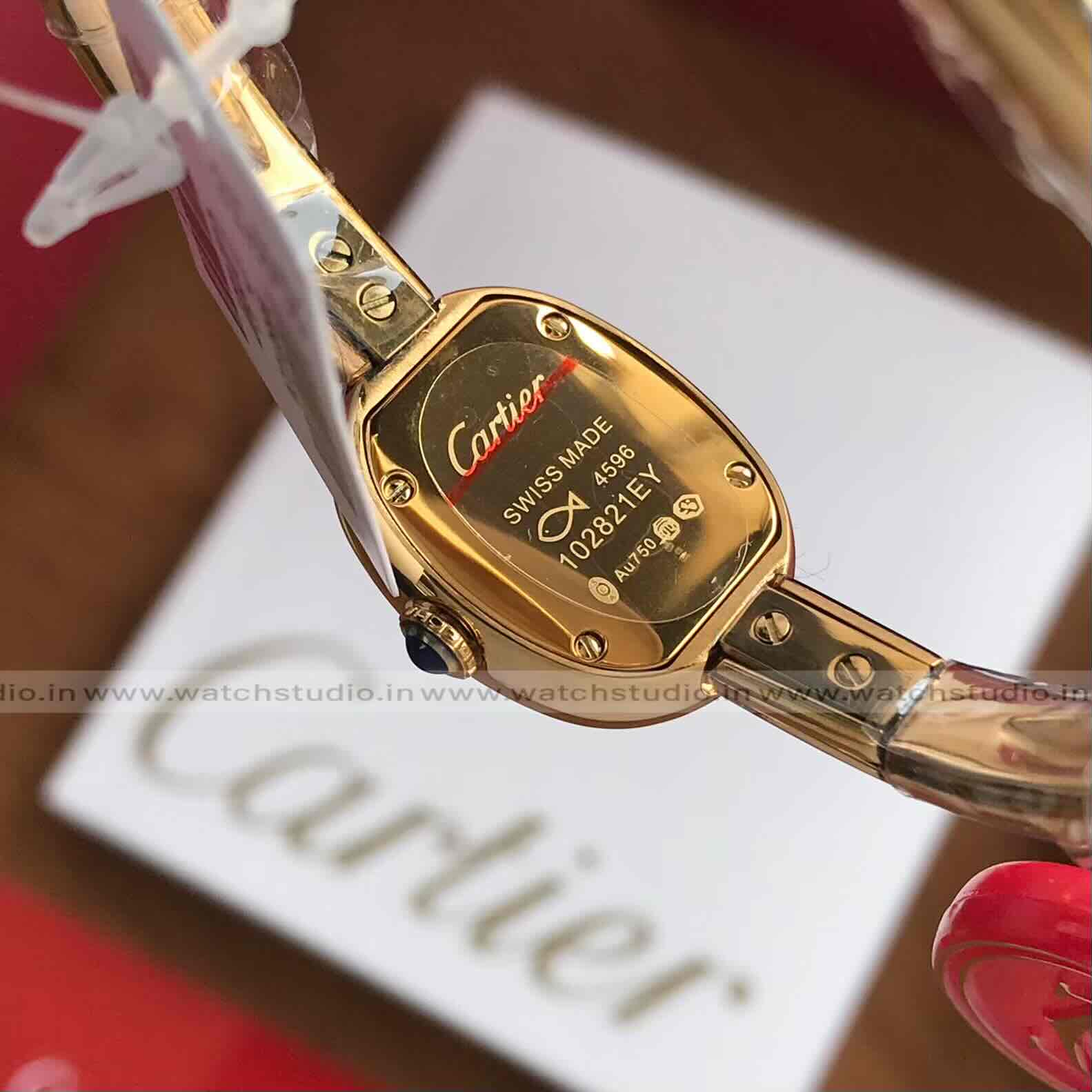 Cartier Baignoire Bangle White Dial Golden finish,Timeless Luxury & Elegance Women’s Watch Cartier Baignoire Bangle White
Dial Golden finish,Timeless Luxury & Elegance Women’s Watch - Image 7