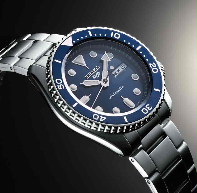 Seiko 5 Sports Blue Sunburst Dial 40 mm Bezel rotating Automatic Men’s Watch Seiko 5 Sports Blue Sunburst Dial 40 mm Bezel rotating Automatic Men’s Watch - Image 6