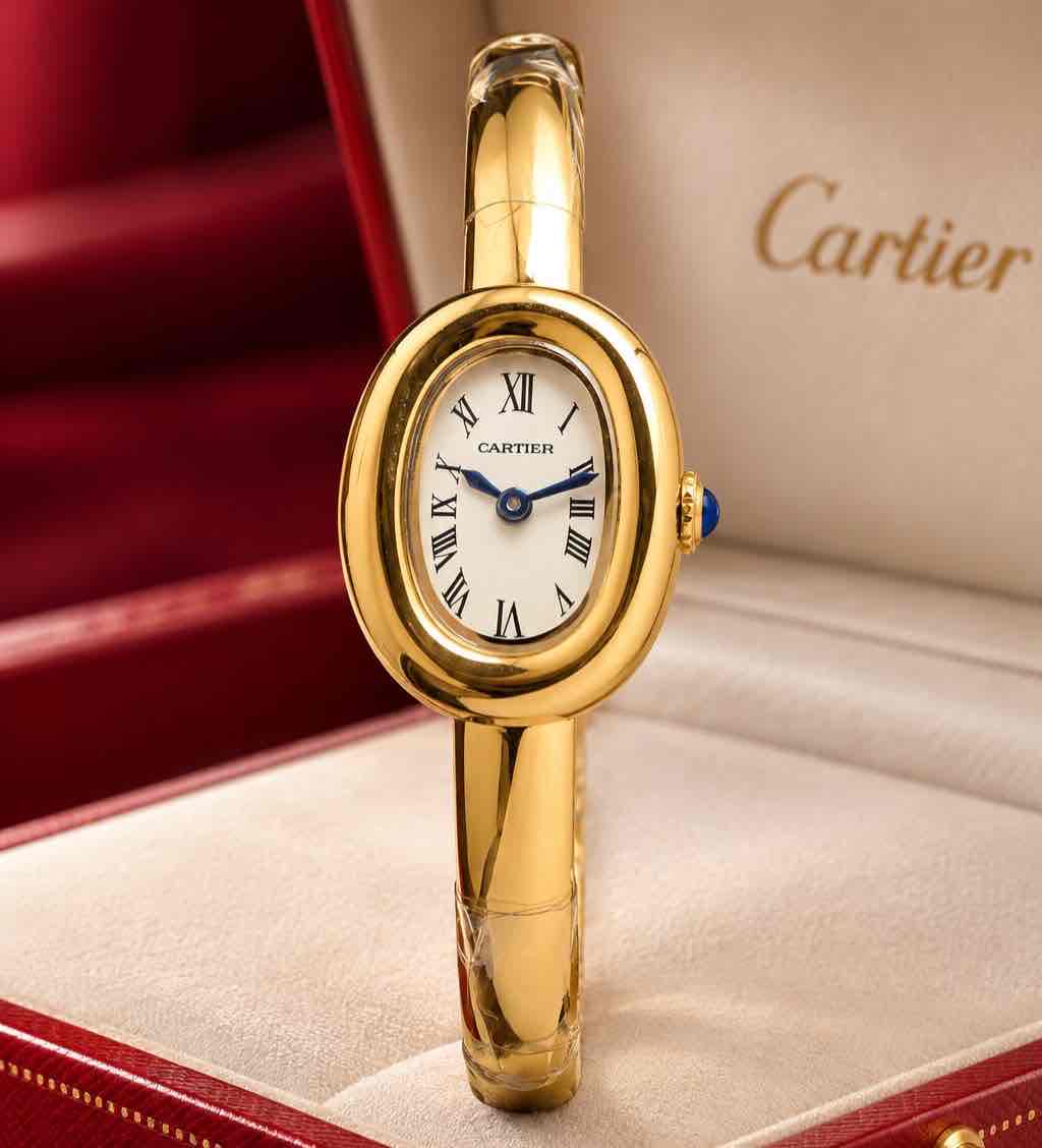 Cartier Baignoire Bangle White Dial Golden finish,Timeless Luxury & Elegance Women’s Watch Cartier Baignoire Bangle White
Dial Golden finish,Timeless Luxury & Elegance Women’s Watch - Image 4